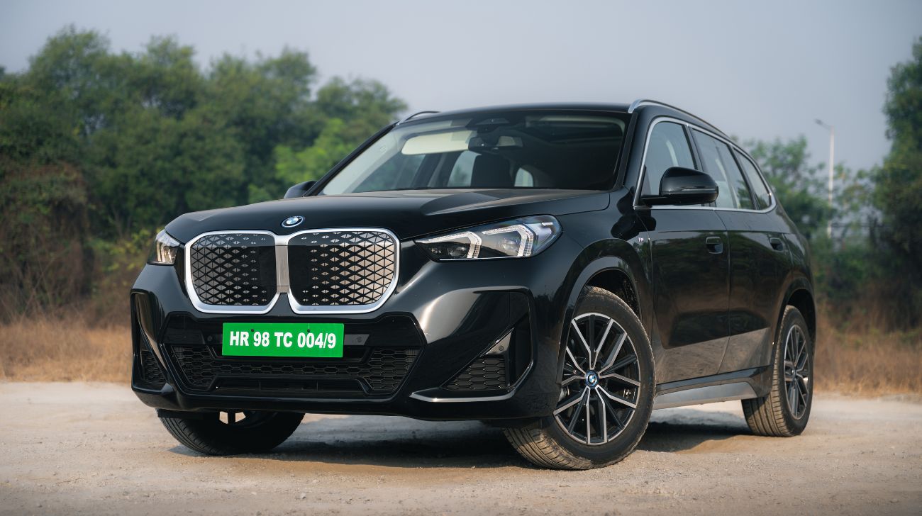 1738564329-bmw Ix1 Long Wheelbase Front Look Black Colour Made In India El